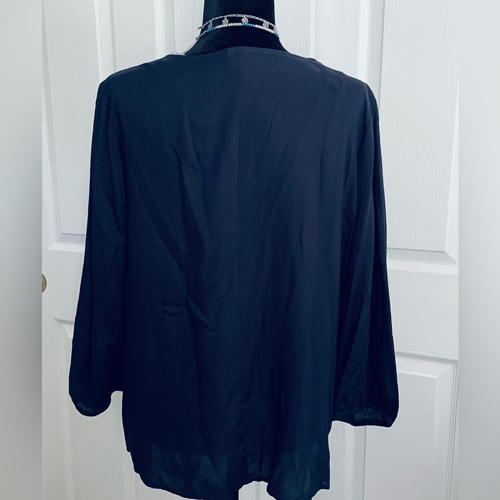 ❤️ NWT St John’s Bay Embroidered Boho Top - Picture 6 of 7